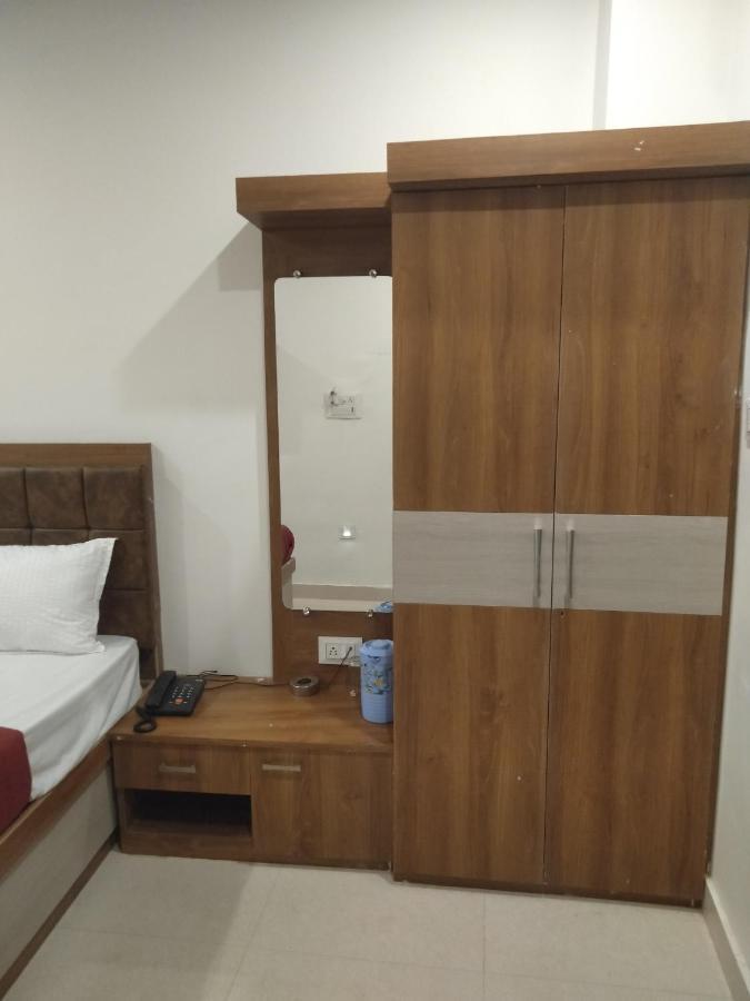 Rudraksha Guest House فاراناسي المظهر الخارجي الصورة